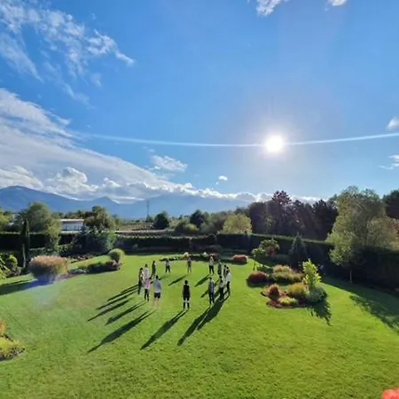 Luxury & Tia Maria With Private Villa Bansko